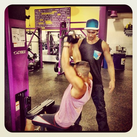 James y Carlos haciendo ejercicio